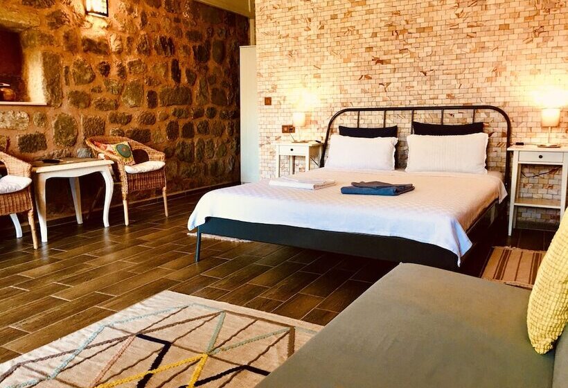 디럭스 룸, Attalos Suites