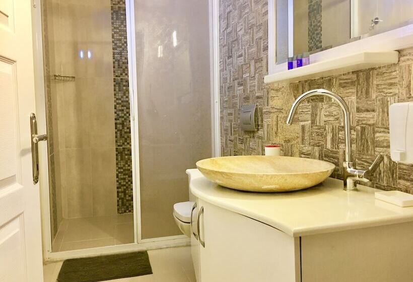 غرفة ديلوكس, Attalos Suites