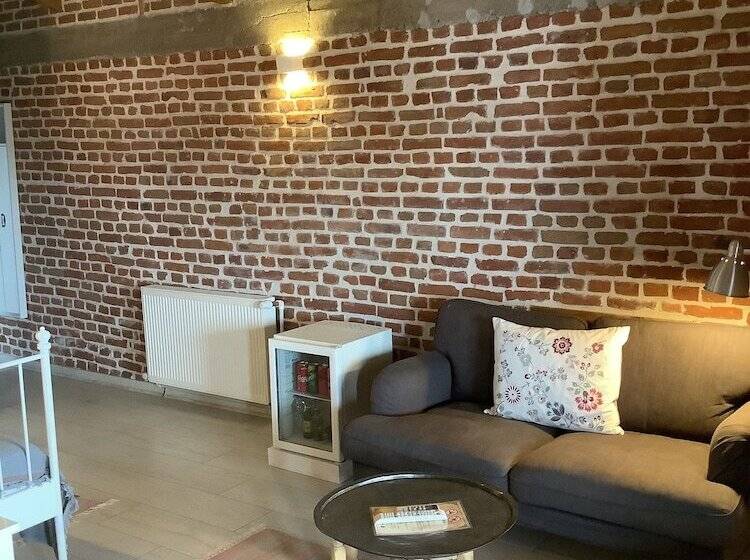 غرفة ديلوكس مطلّة علي الحديقة, Attalos Suites