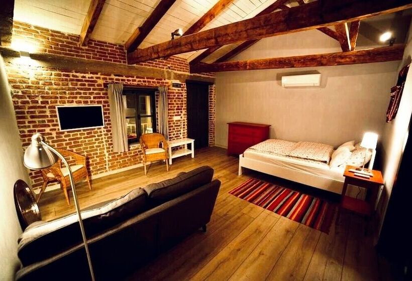 جناح ديلوكس, Attalos Suites