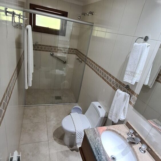 Номер Deluxe, Azaleia