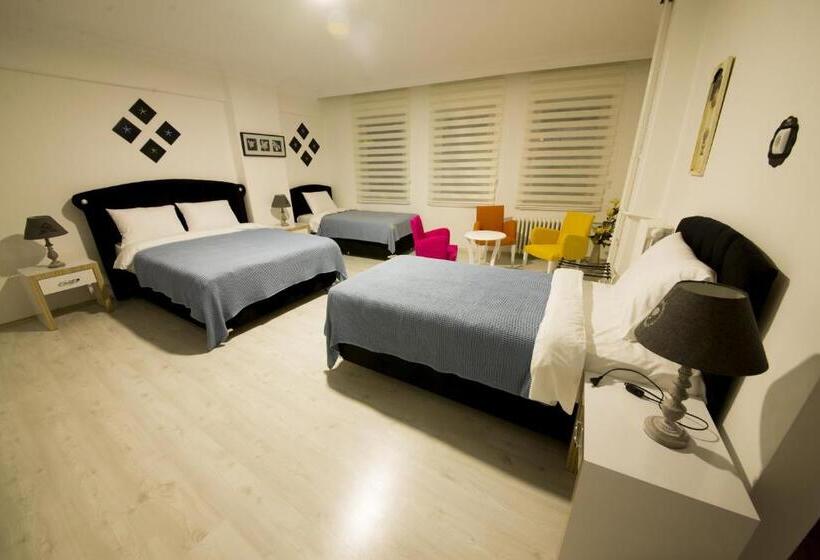 إستديو عائلى, Bilge Suite