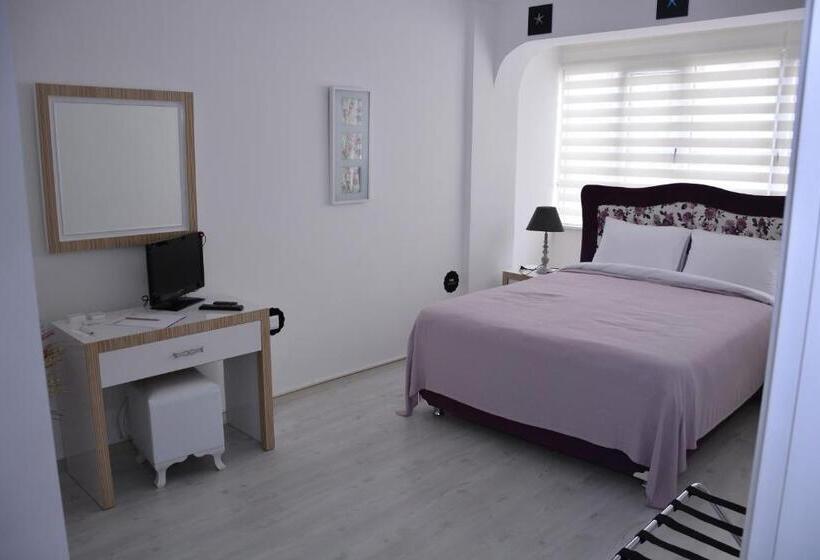 غرفة قياسية فردية, Bilge Suite