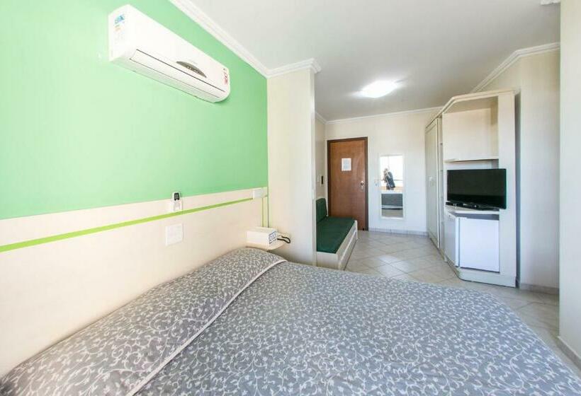 اتاق کلاسیک چهارنفره, Bombinhas Praia Apart Hotel   Unidade Rua Bem Te Vi