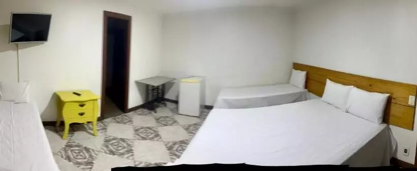 スタンダード4人部屋, Buriti Da Serra