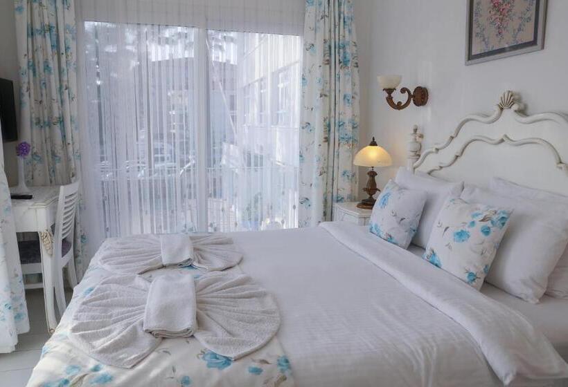 豪华海景房, Dantela Butik