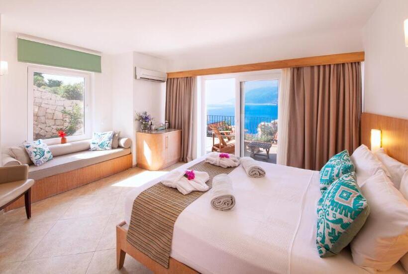 オーシャンビュースタンダードルーム, Mekvin Hotels Deniz Feneri Lighthouse