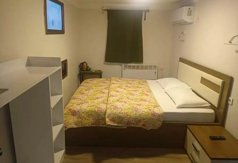 Standard Interior Room