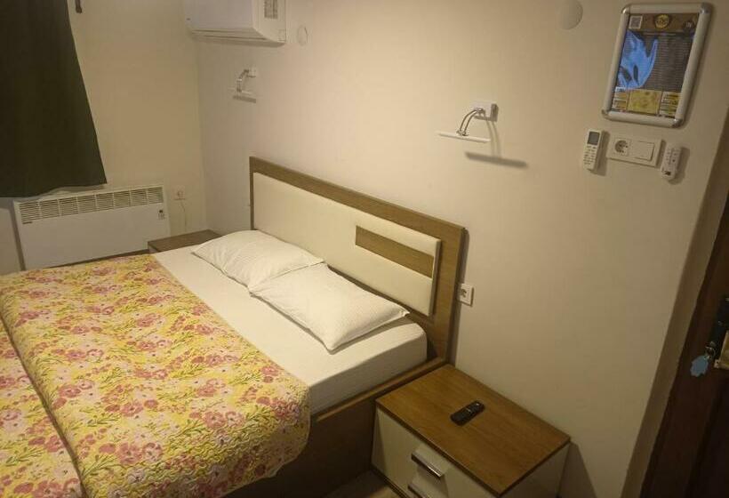 חדר סטנדרט פנימי, Ena Serenity Boutique