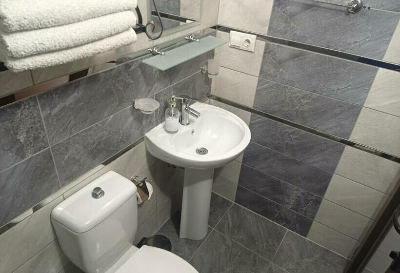 חדר סטנדרט עם מרפסת, Ena Serenity Boutique