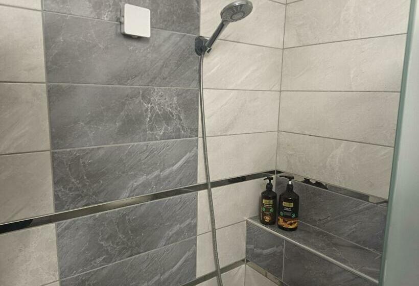 חדר סטנדרט עם מרפסת, Ena Serenity Boutique