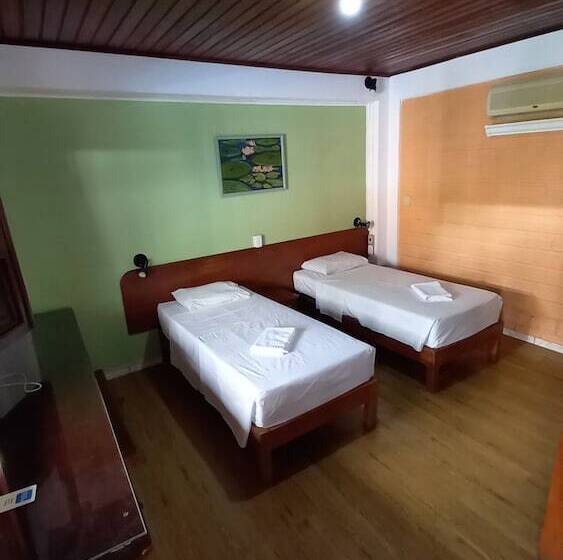 标准间, Le Massilia