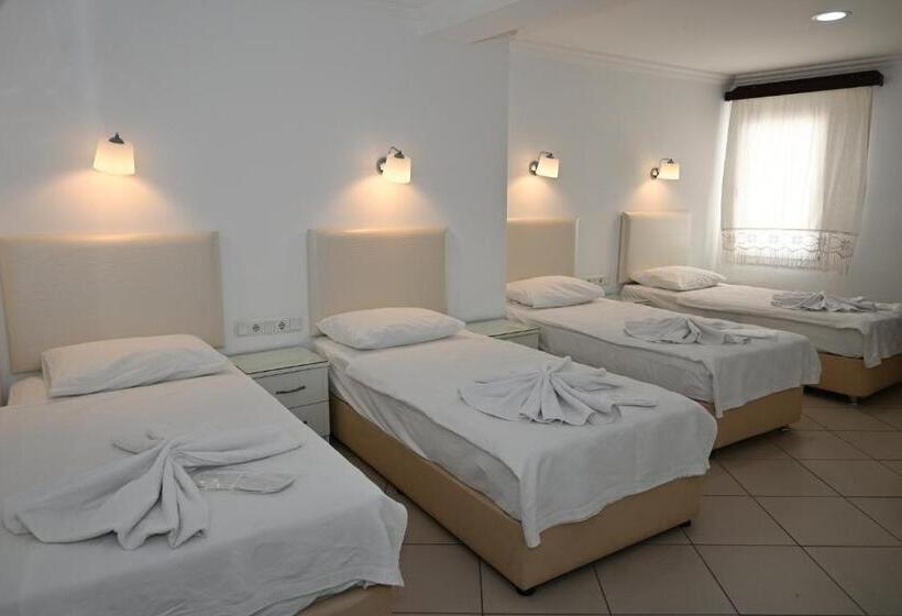 اتاق استاندارد چهار تخته, Melis Pansiyon