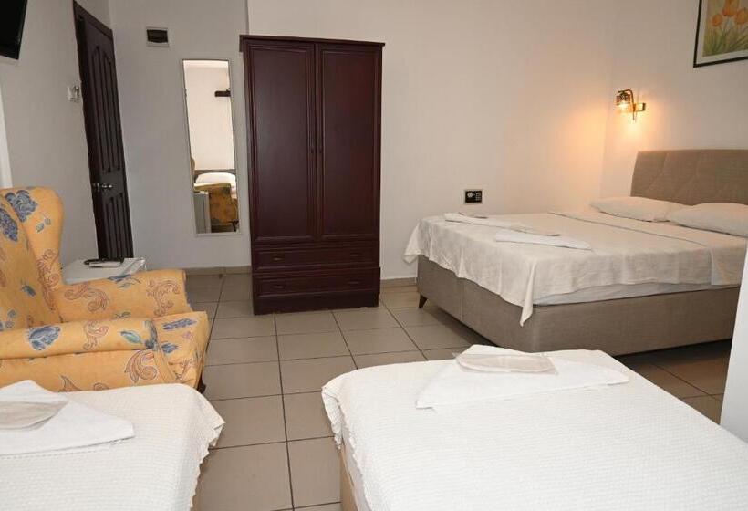 اتاق استاندارد چهار تخته, Melis Pansiyon