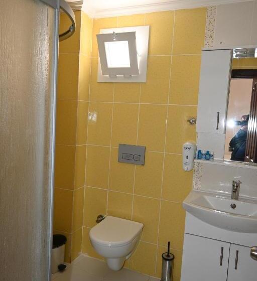 اتاق استاندارد چهار تخته, Melis Pansiyon