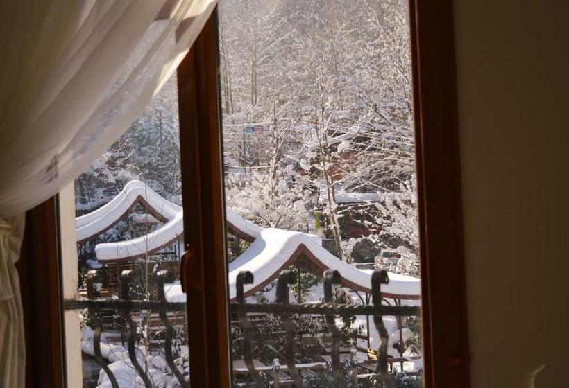 バルコニー付スタンダード４ベッドルーム, Mersu A La