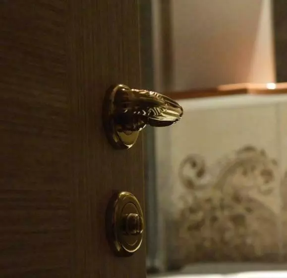 Economy Quadruple Room, Mersu A La