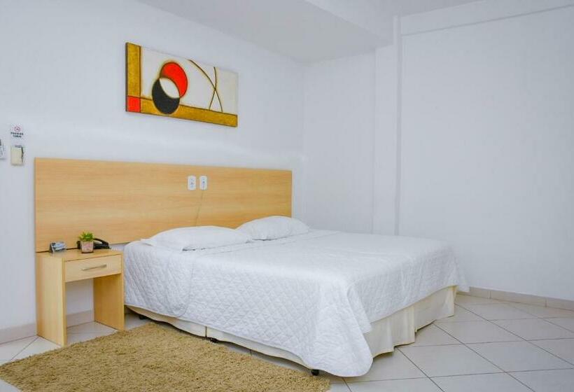 디럭스 룸, Pioneiro