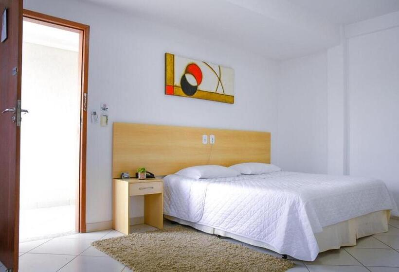 디럭스 룸, Pioneiro