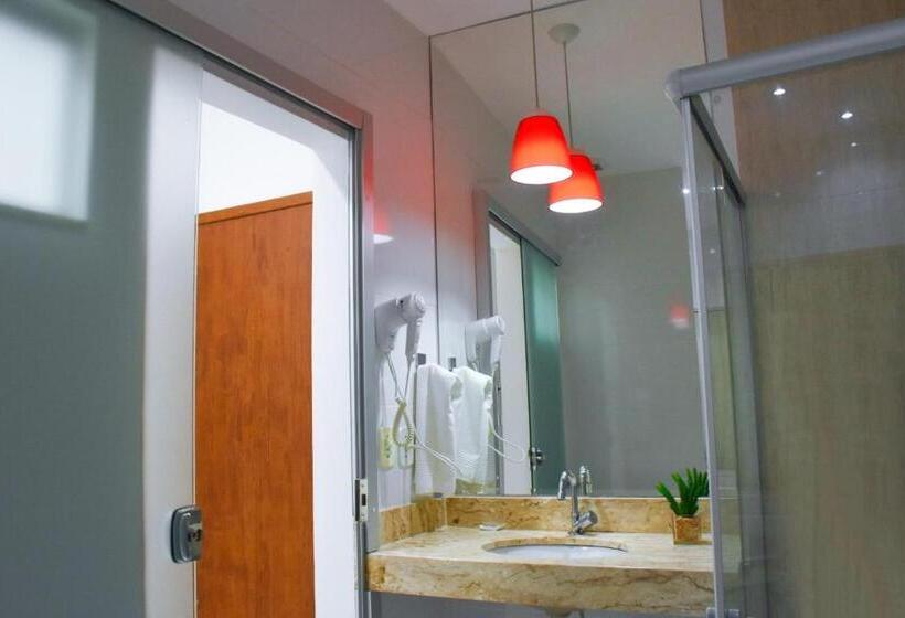 디럭스 스위트, Pioneiro