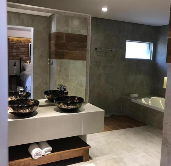 בקתה דלוקס, Pousada Shangri La