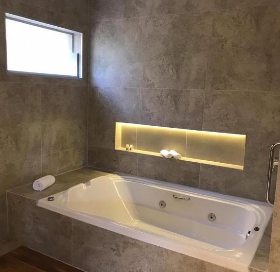 디럭스 방갈로, Pousada Shangri La