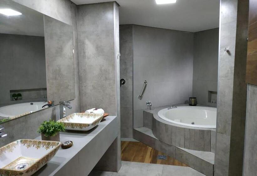 בקתה דלוקס, Pousada Shangri La