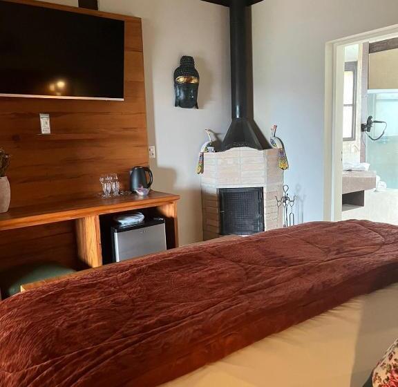 בקתה דלוקס, Pousada Shangri La