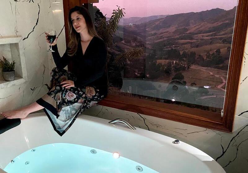 בקתה דלוקס, Pousada Shangri La