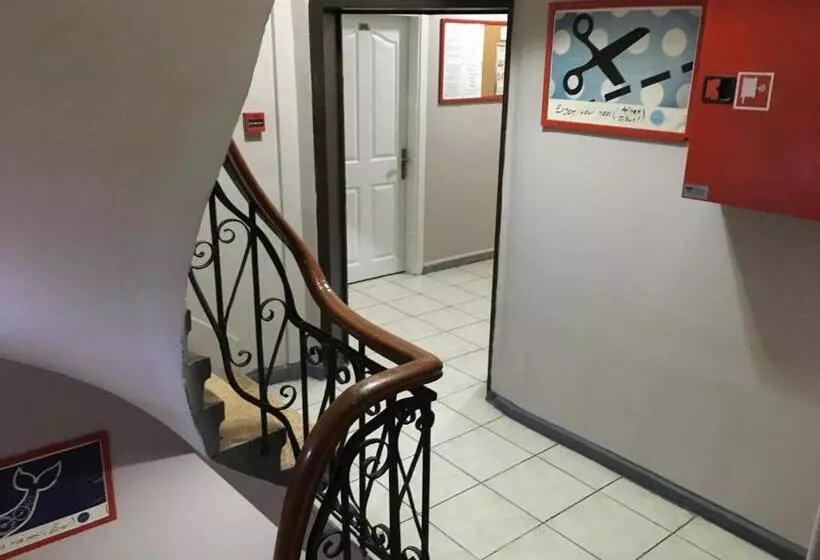 Standard Room Shared Bathroom, Second Home Hostel