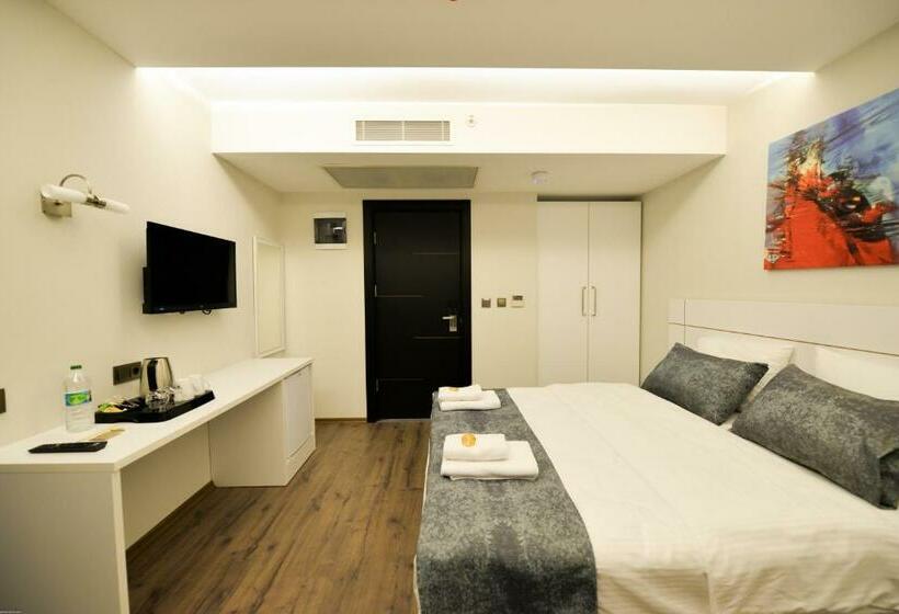 Camera Economy, Zeytindali