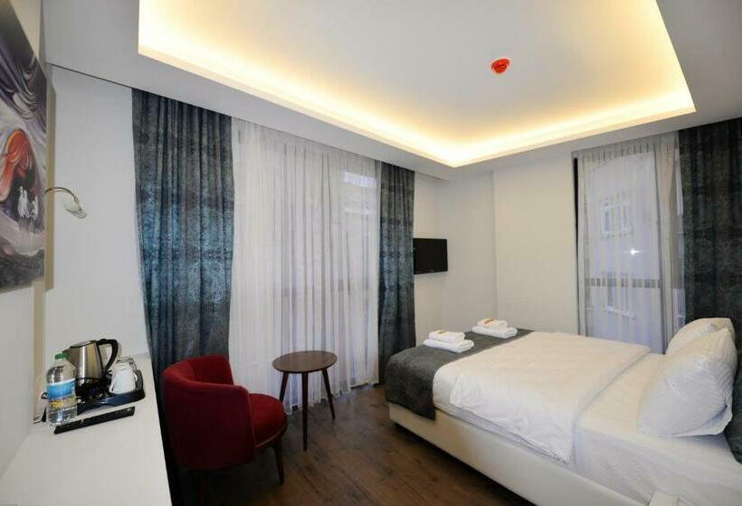 Camera Standard, Zeytindali