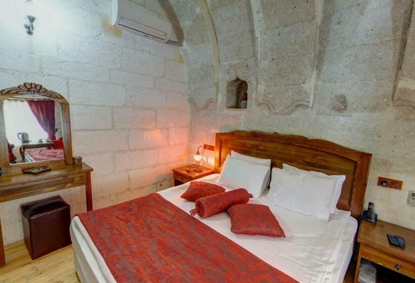 Superior Suite, Hikmet's House