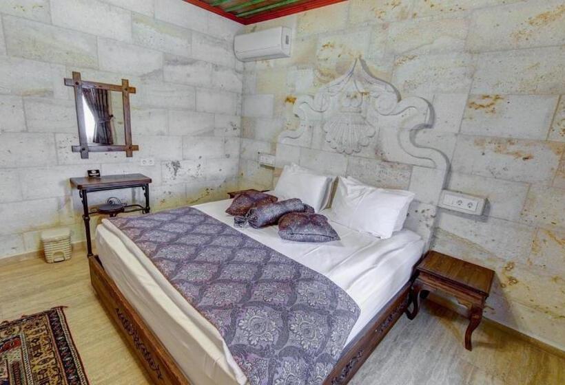 Superior-Zimmer, Hikmet's House