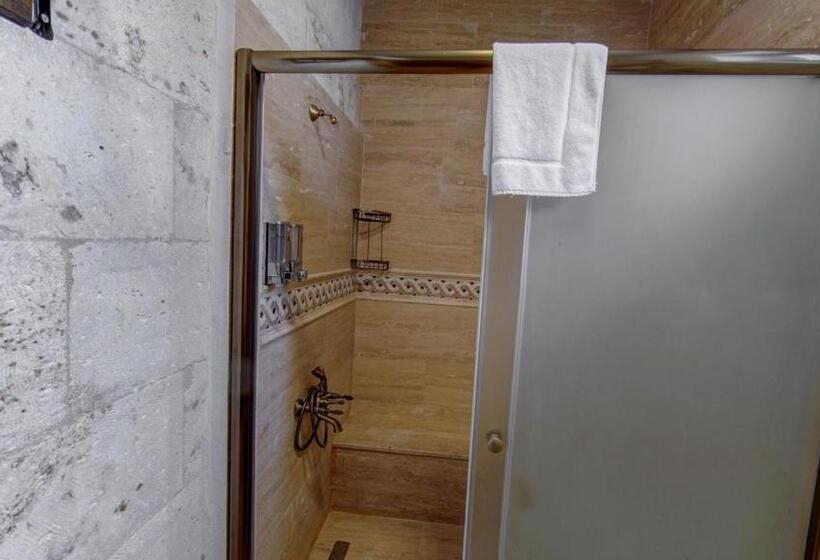 Superior-Zimmer, Hikmet's House