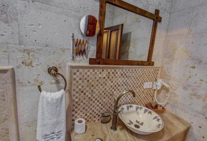 Superior-Zimmer, Hikmet's House