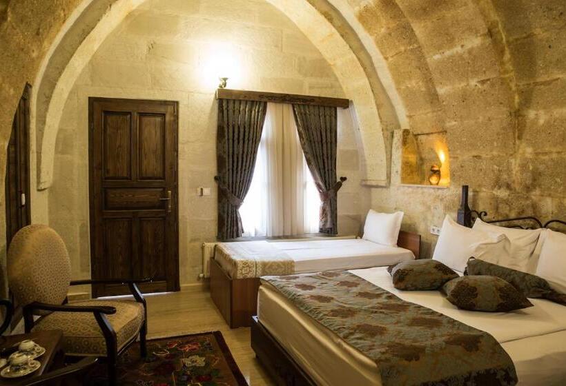 3-Bett-Standardzimmer, Hikmet's House