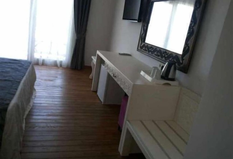 اتاق لوکس, Meggs Bodrum Beach