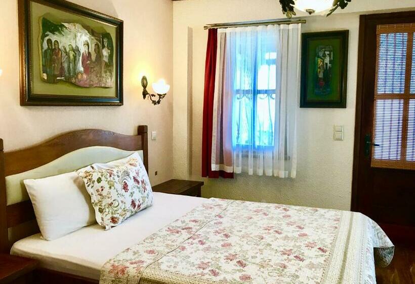 اتاق استاندارد, Ada Bacchus