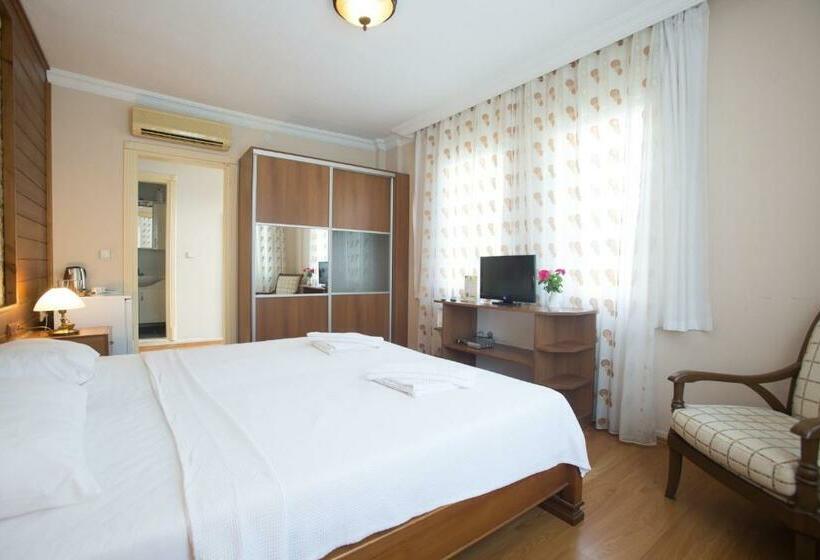 스탠다드 발코니 룸, Dedeminn Garden