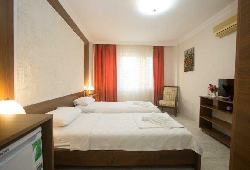 스탠다드 발코니 룸, Dedeminn Garden