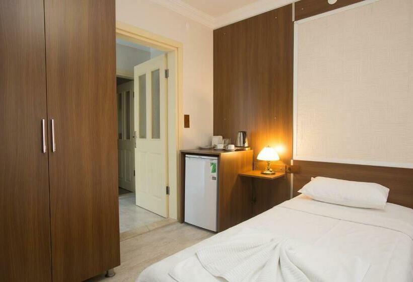 스탠다드 발코니 룸, Dedeminn Garden