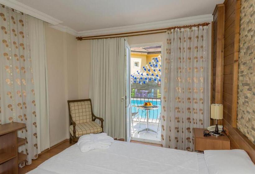 스탠다드 발코니 룸, Dedeminn Garden