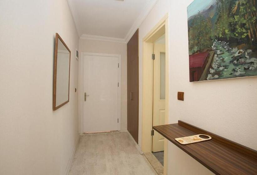 스탠다드 발코니 룸, Dedeminn Garden