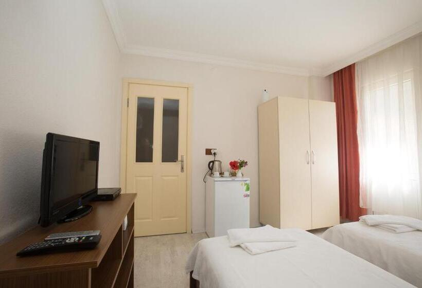 스탠다드 발코니 룸, Dedeminn Garden