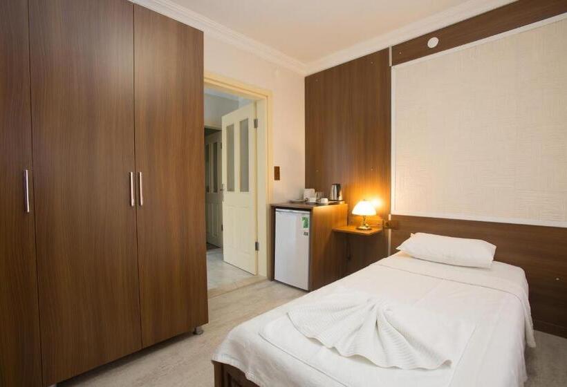 스탠다드 발코니 룸, Dedeminn Garden