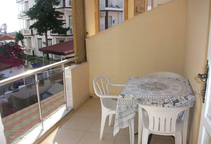 آپارتمان 1 خوابه, Delphin Apart