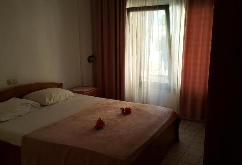 آپارتمان 1 خوابه, Delphin Apart