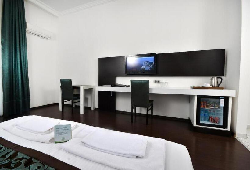 غرفة أساسية, Doc S Wellness & Spa