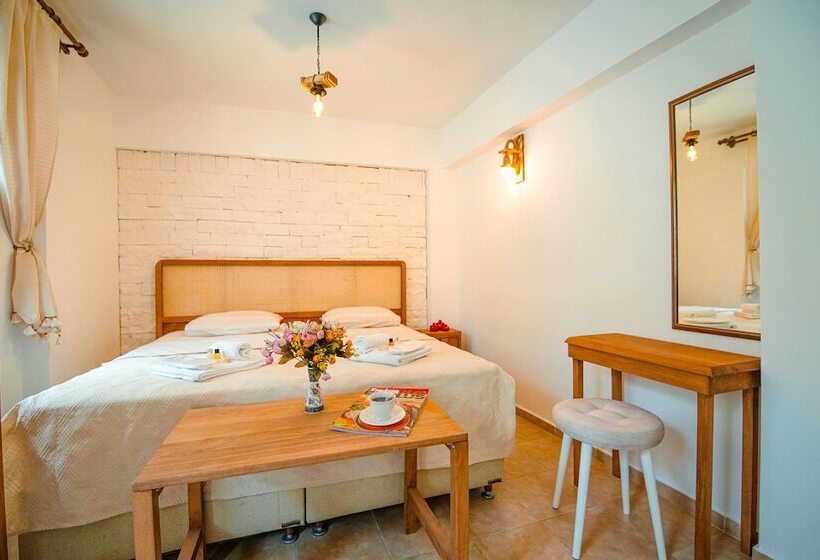 Habitación Estándar, Eftelya Bozcaada